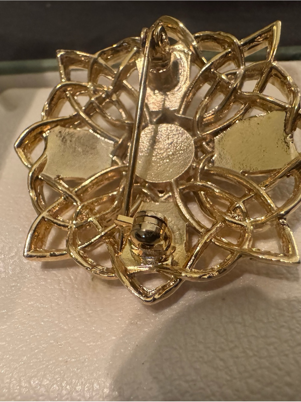 Gold Floral Filigree Brooch - Elegant Womens Jewelry